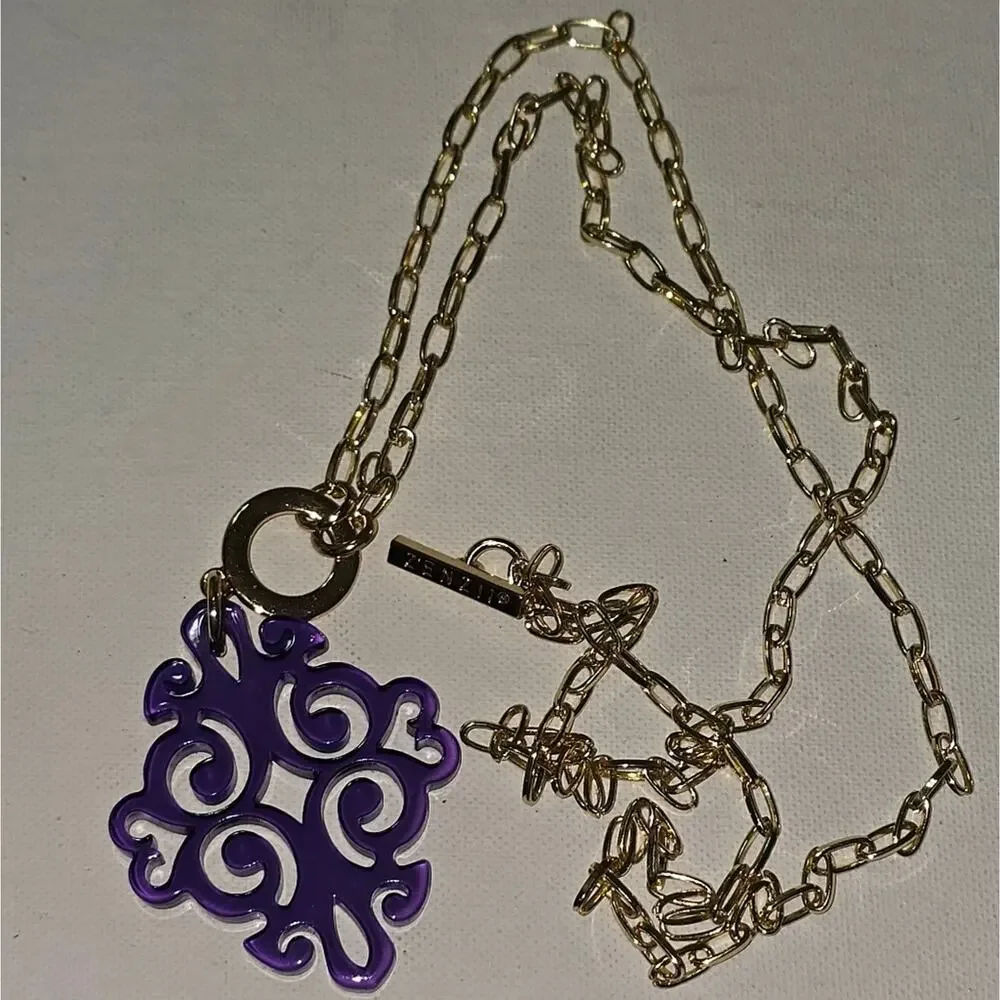 ZENZII BAROQUE NEON BLUE LACE RESIN PENDANT ON RHODIUM LINK CHAIN